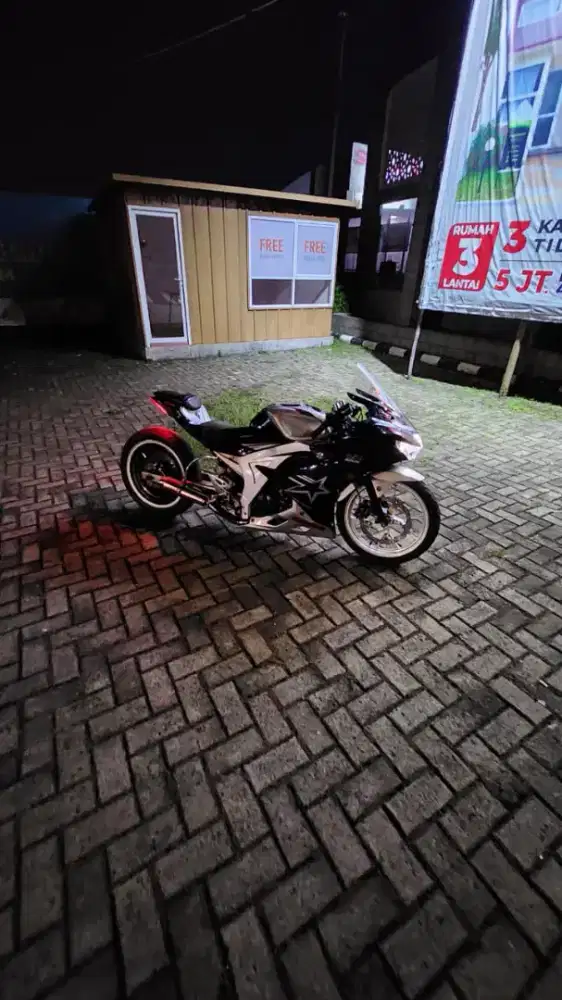 Motor Suzuki GSX-R 150