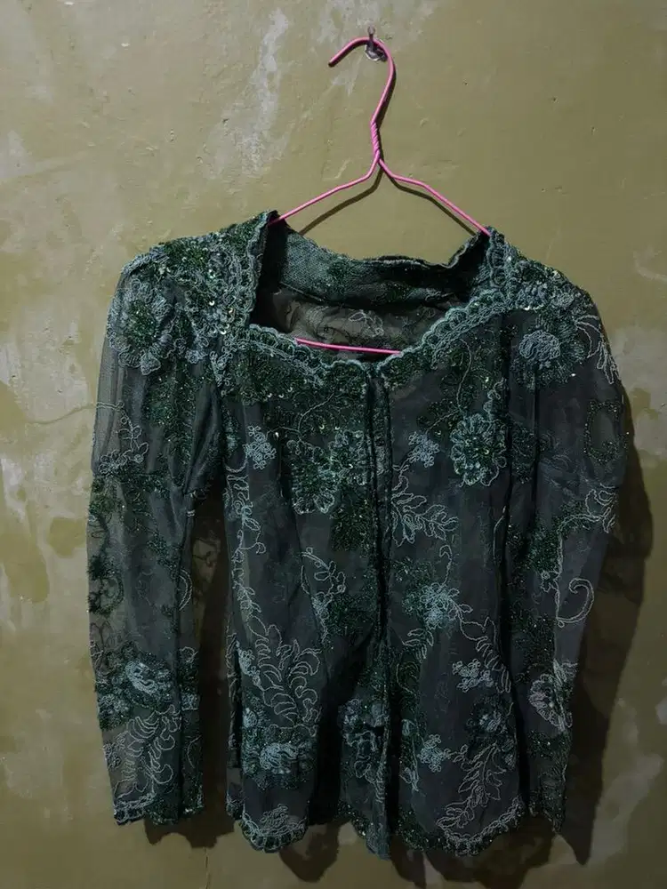 baju kebaya wisuda