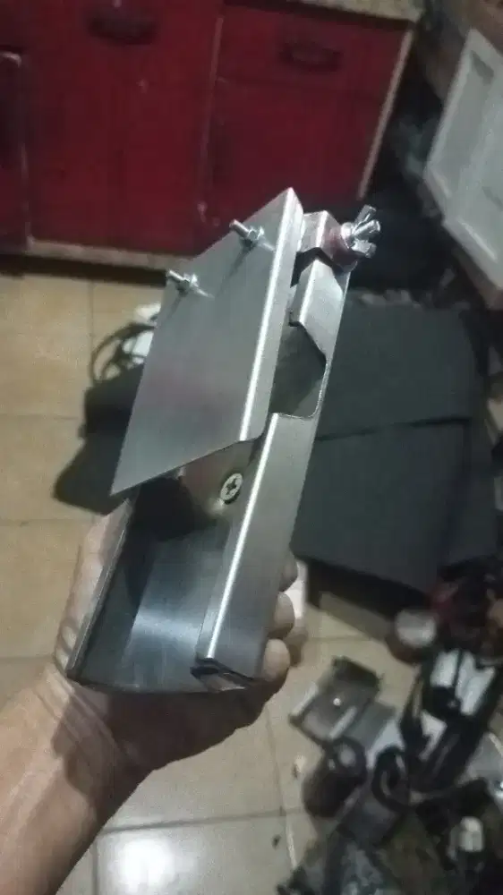 Holder hp stainless penangkal silau