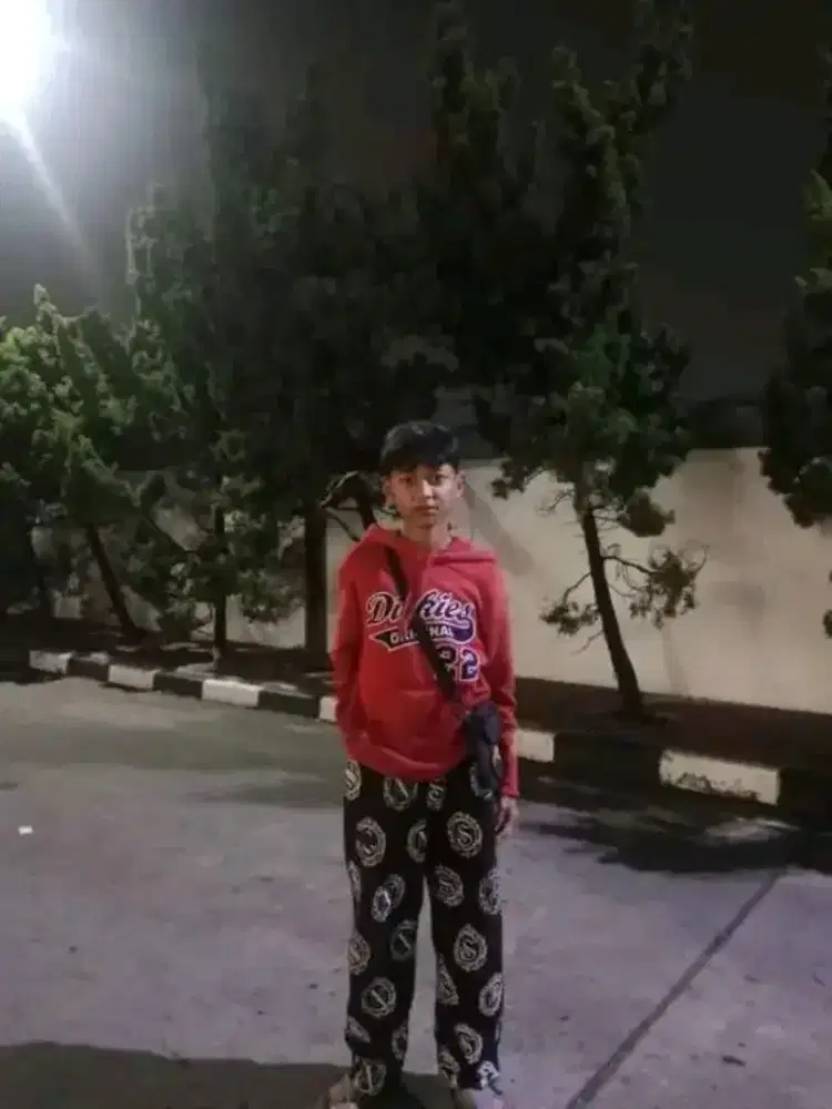 2, ORANG MAU KERJA APA AJA