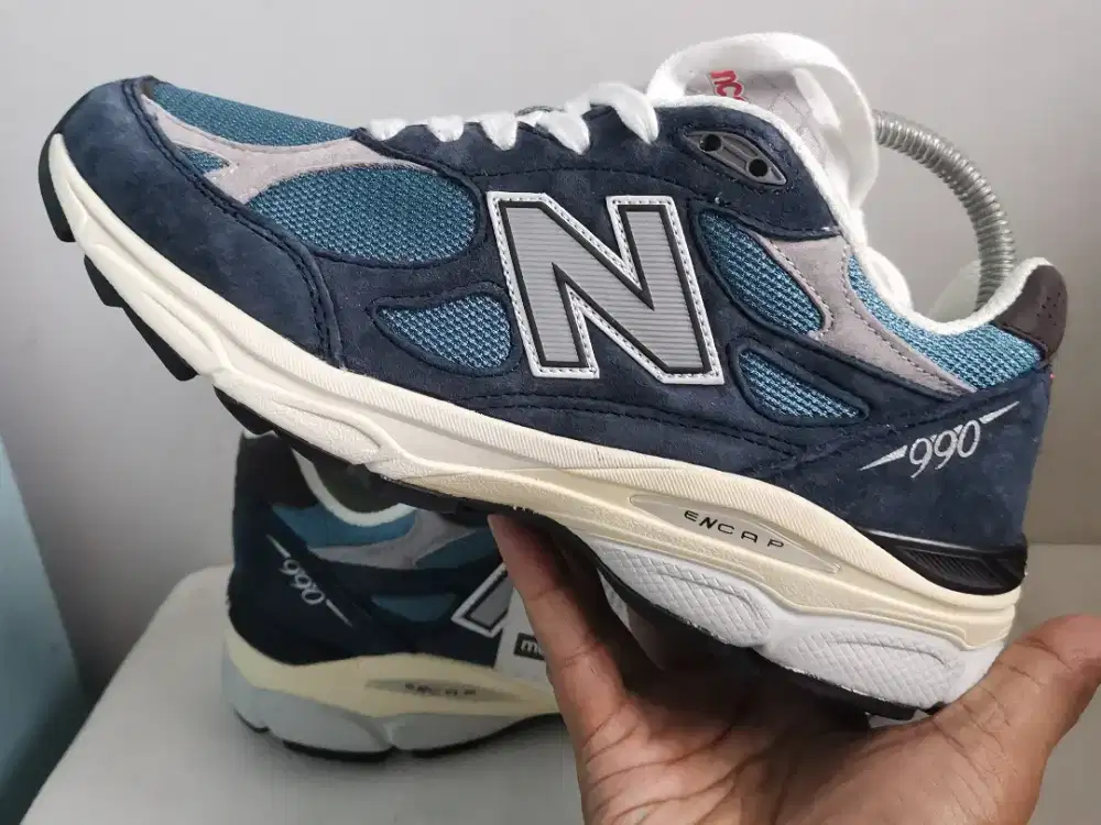 Bismillah jual sepatu NB 990 USA Size 41 insole 26