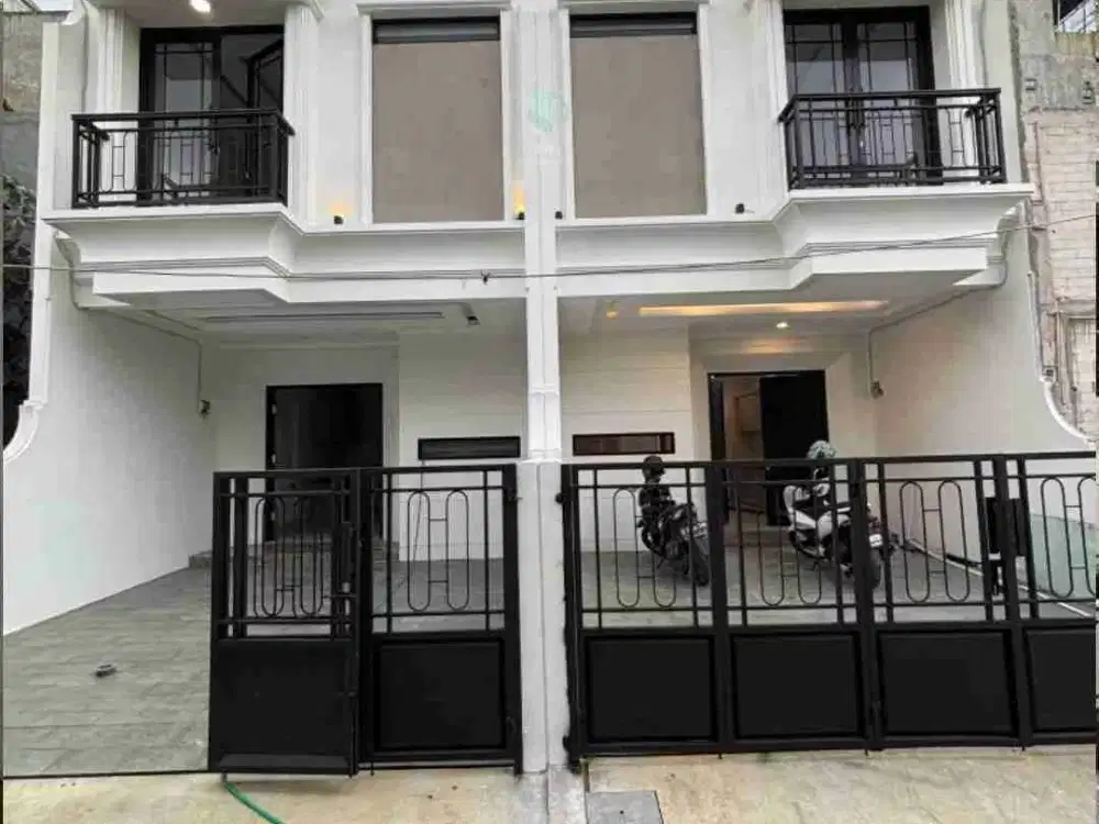 Rumah Strategis Dekat Stasiun Depok Lama