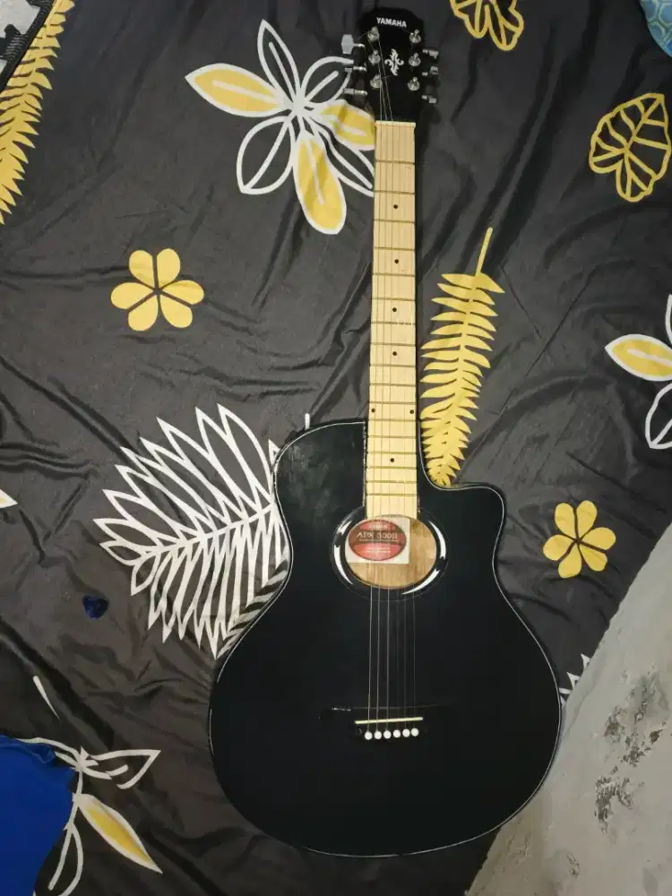 Jual gitar yamaha