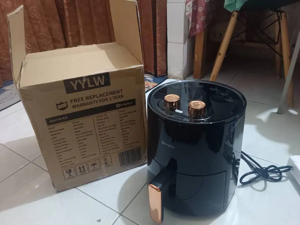 Simplus Akr Fryer 4L 650 Watt (New)