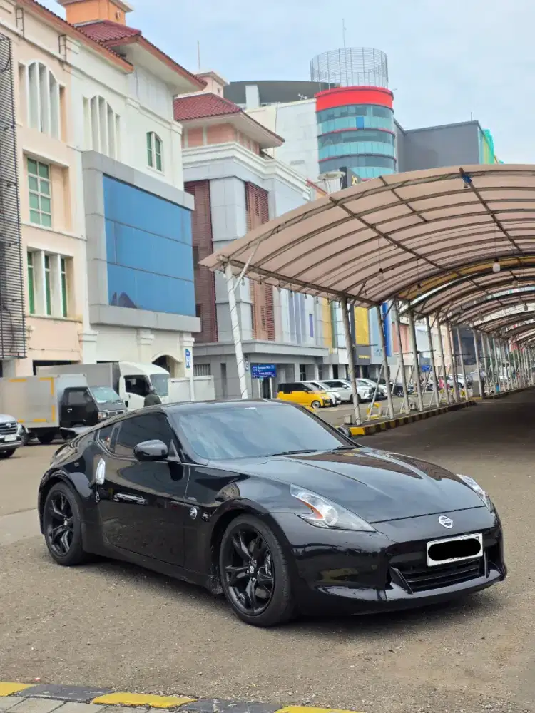 Nissan Fairlady 370z JDM spec 2010 / RARE / Full Spec