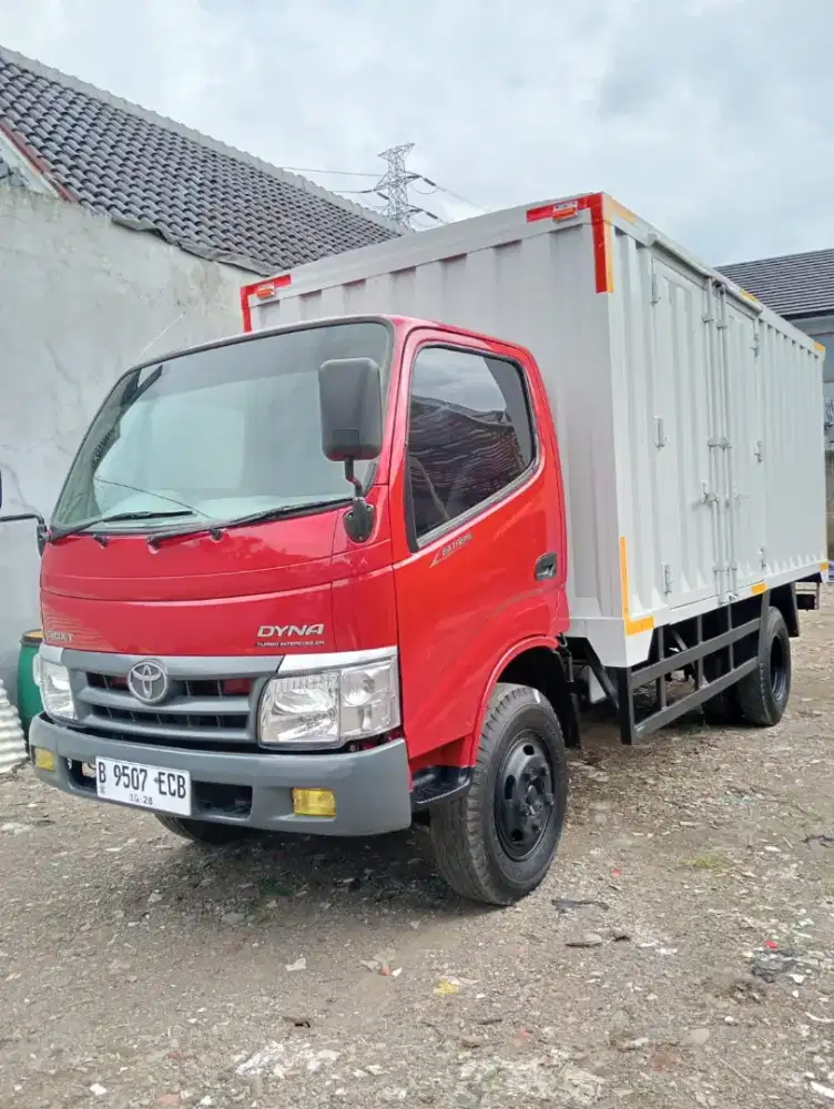 GRESS !!! TOYOTA DYNA 130 XT 2013 DOUBLE BAN BOX