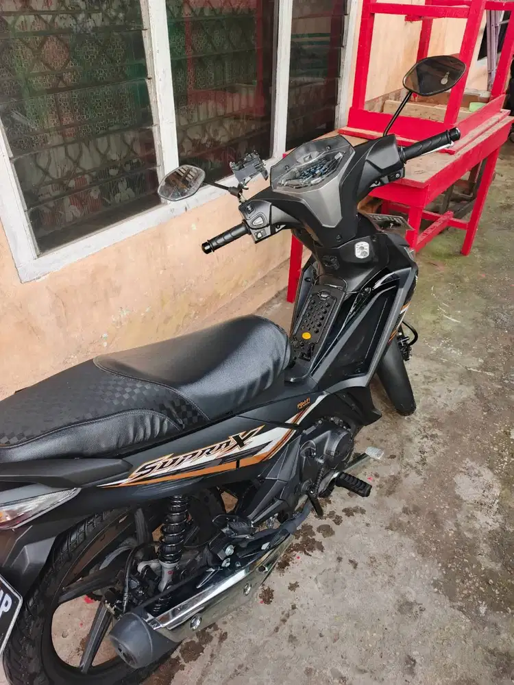 Dijual supra x 125 Fi CW