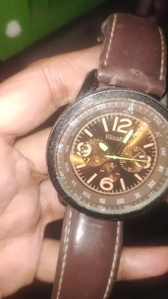 Jam elizabet normal cuman batunya abis