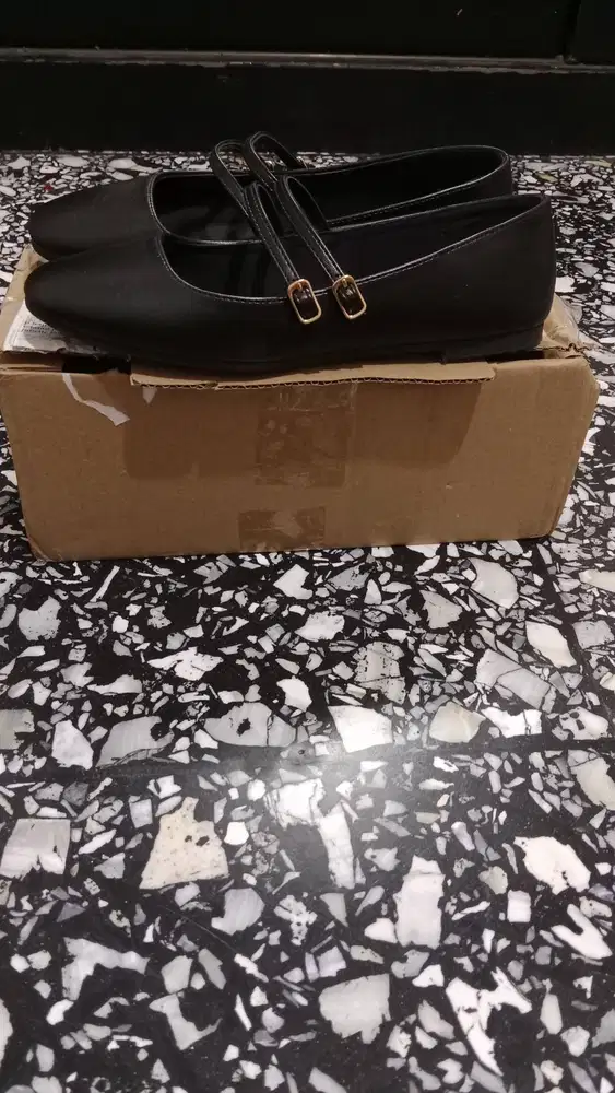 Di jual flat shoes original urban n co