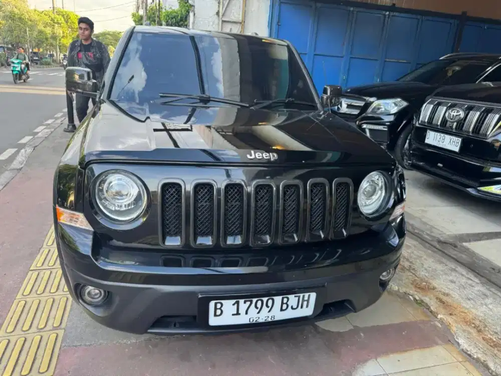 Jeep patriot 2.4 th 2012 AT km 23rbTangan pertama dari baru