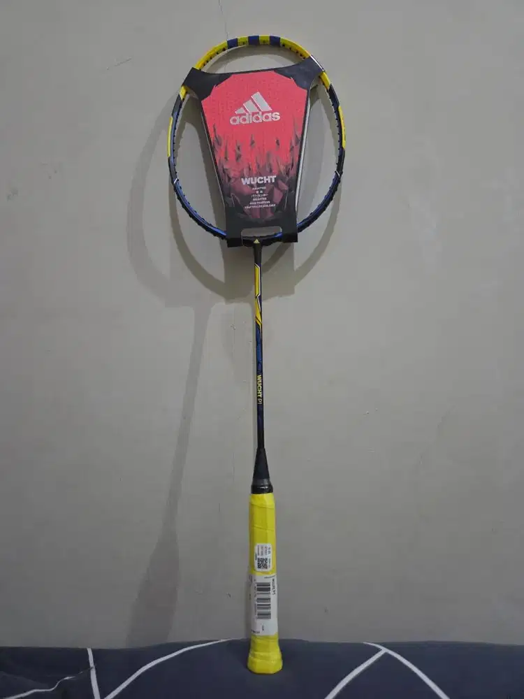 Raker Badminton Adidas Uberschalwucht P1