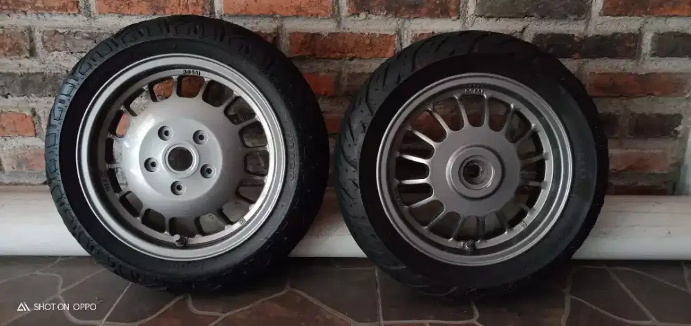 Velg V ROSSI utk Vespa LX/S/LXV like NEW