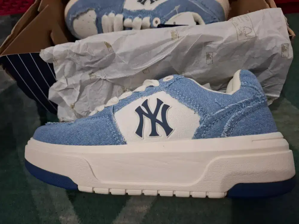 Sepatu MLB NY CHUNKY JEANS SIZE 37,5