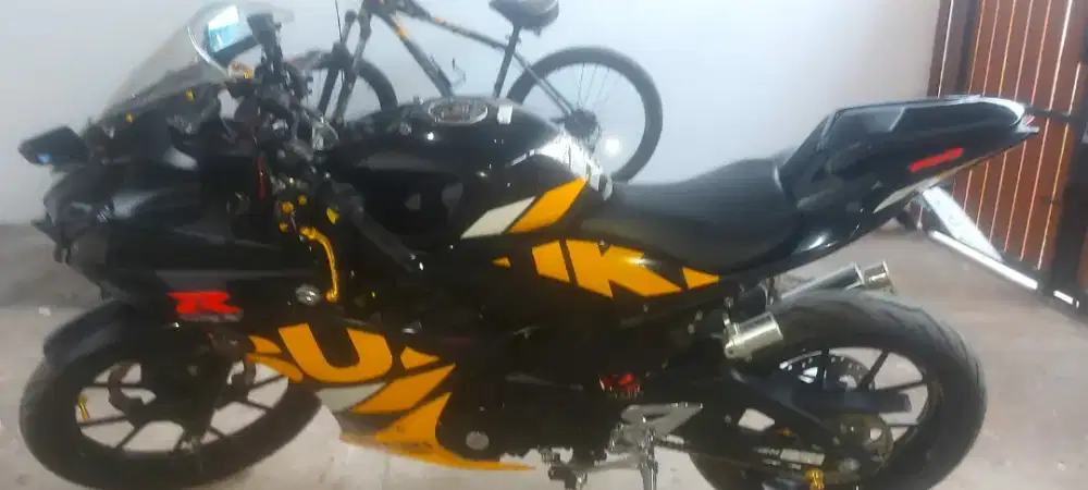 Suzuki Gsx 150 R key les