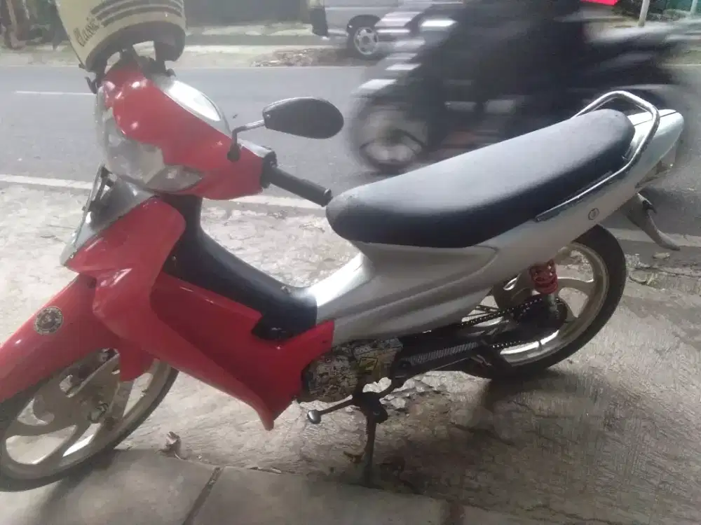 Suzuki smash kumplit