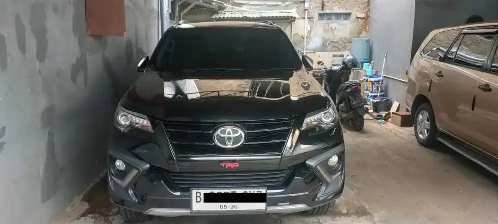 Toyota Fortuner VRZ 2018 TRD