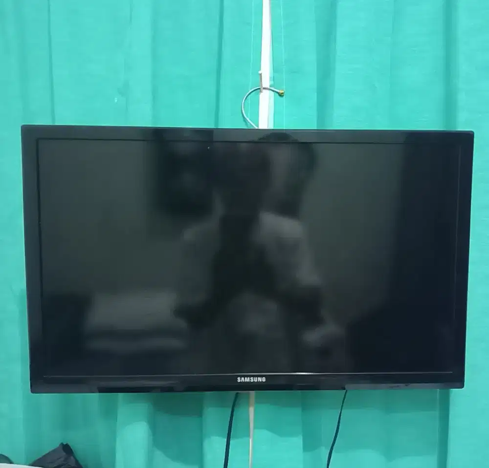 TV 23 inci LED SAMSUNG