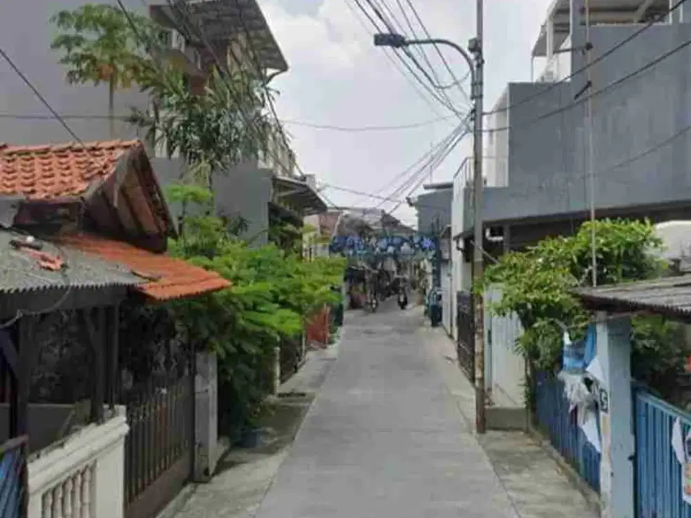 Rumah Akses mobil Cempaka baru Jakarta Pusat