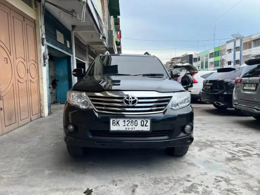 toyota fortuner G diesel matic 2012