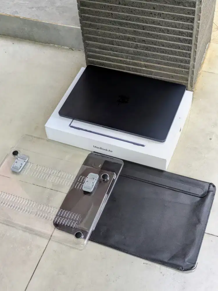 Macbook Air M4 15inc 16/256gb Fullset Garansi