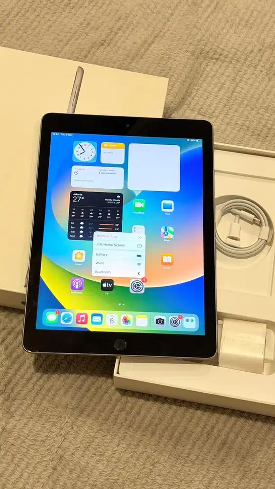 Dijual Ipad 5 Grey 128GB Wifi Only Lengkap