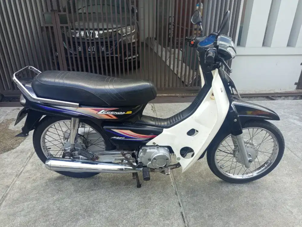 Jual motor Honda Astrea legenda 2