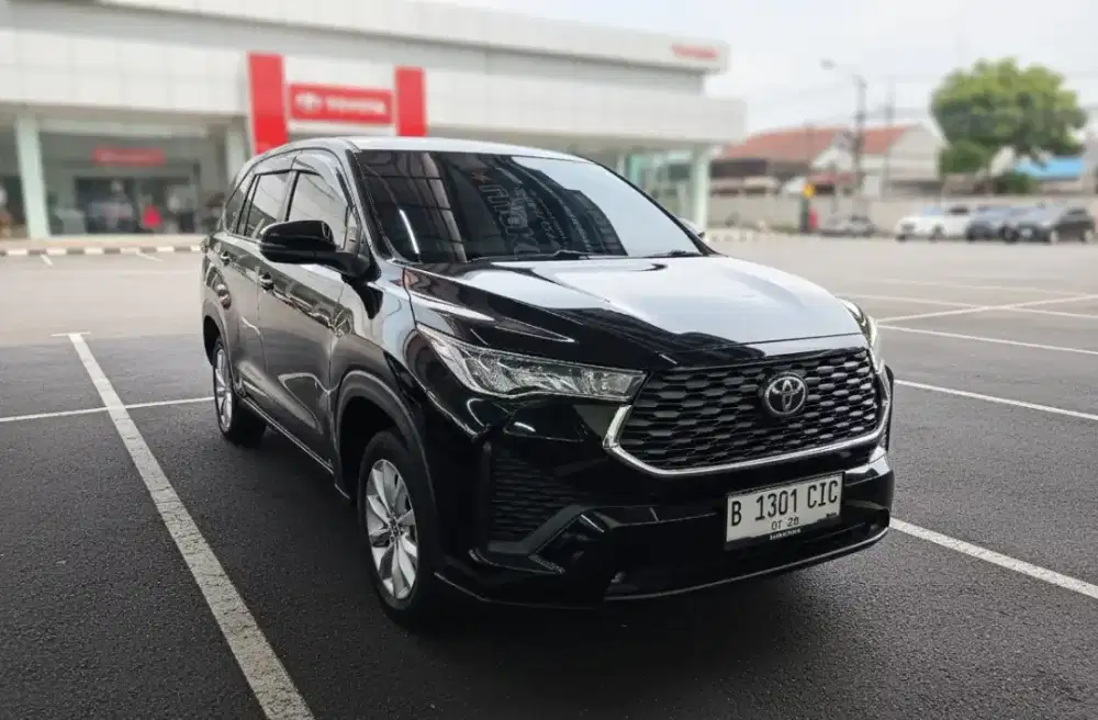 INNOVA ZENIX V 2.0 CVT