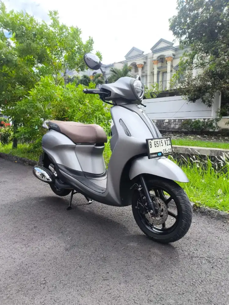 Yamaha Grand Filano Lux Connected 2024 Km 8rb Pajak On
