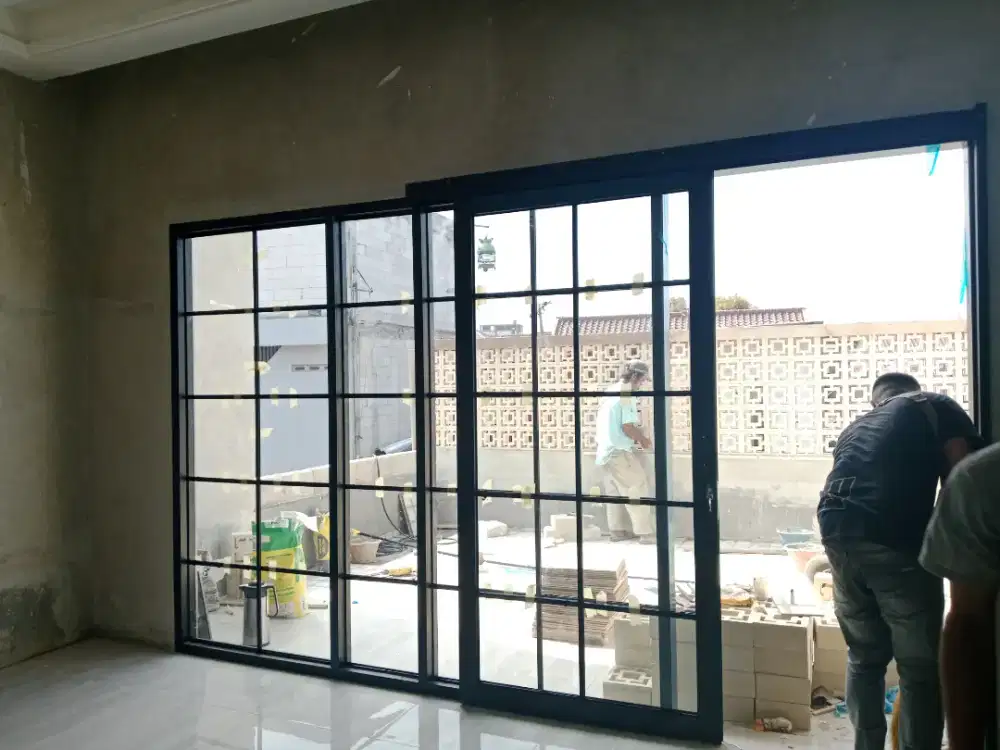 Kusen aluminium pintu aluminium partisi aluminium kaca