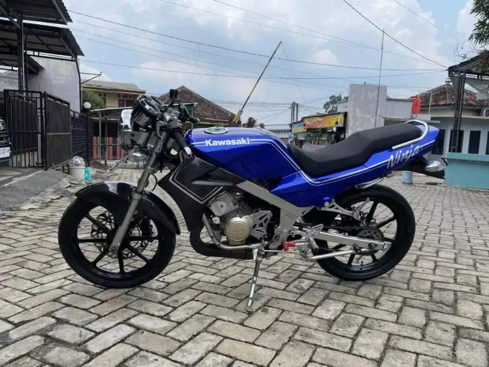 Ninja R 180cc Full Refreshment