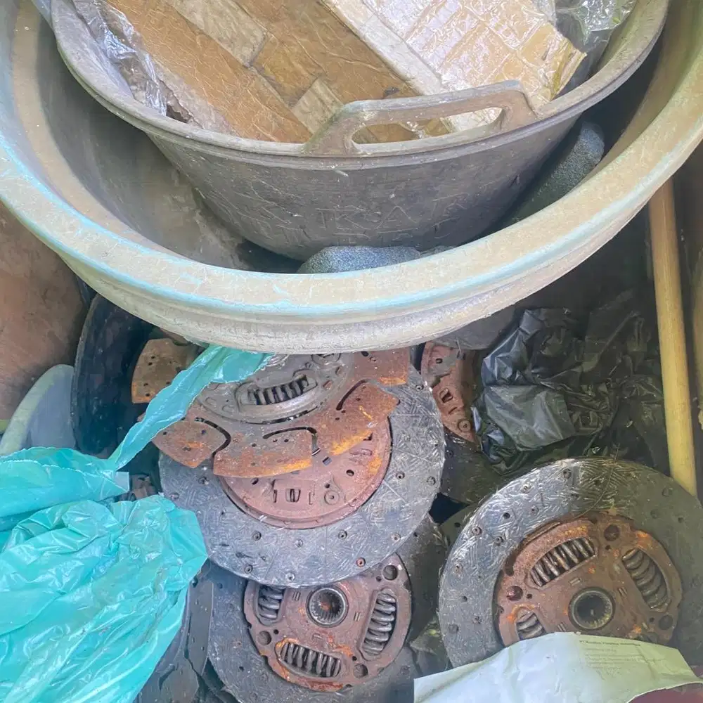 Besi bekas plat kampas kopling