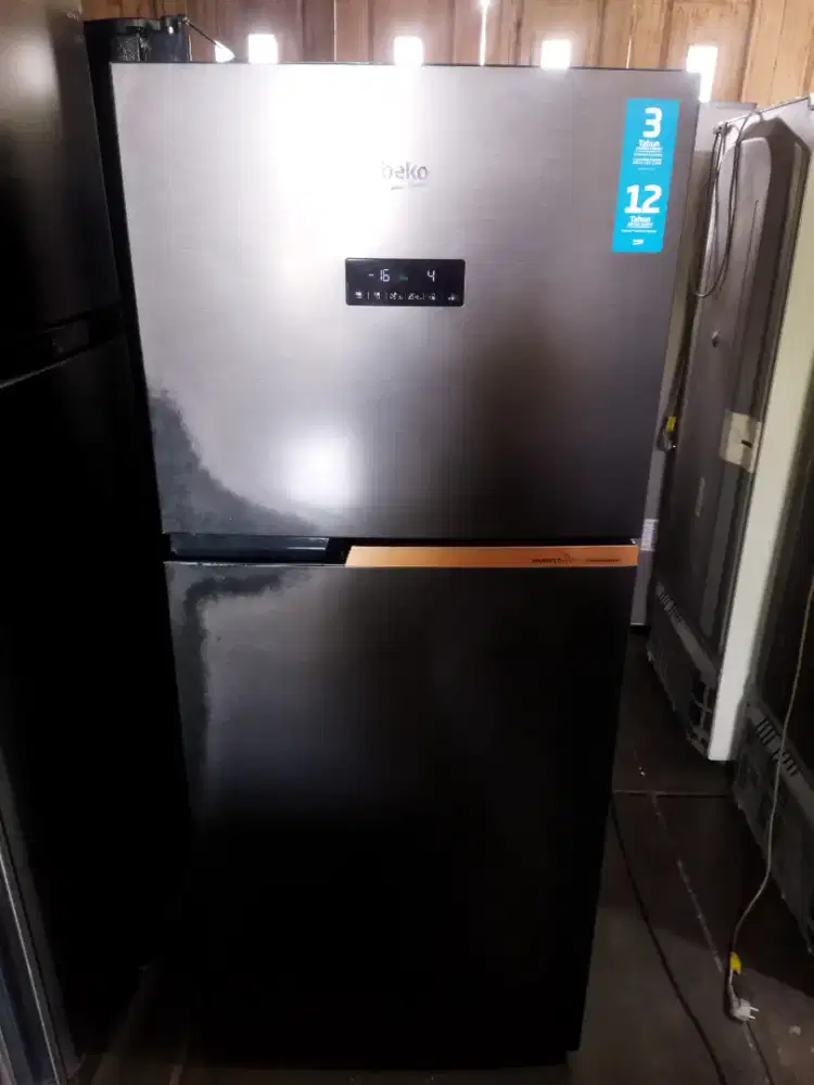 Kulkas Beko 2 Pintu Jumbo Pro Smart Inverter 372L