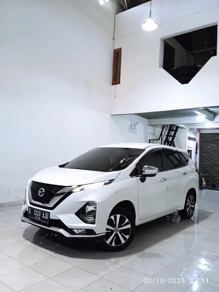 New Livina VL 2022 Matic FULL ORI Km 30rb