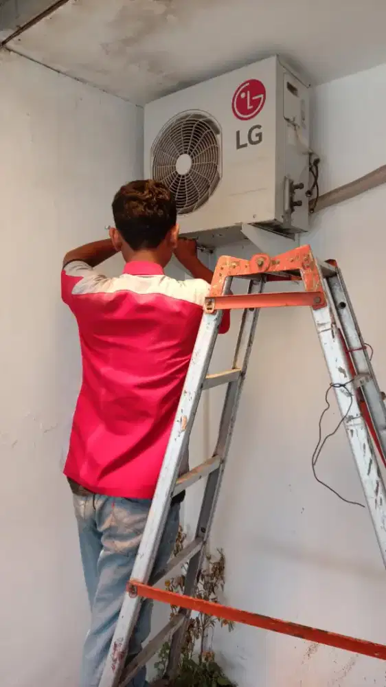PASANG AC, CUCI AC, SERVICE AC, TUKANG LISTRIK, MESIN CUCI DLL