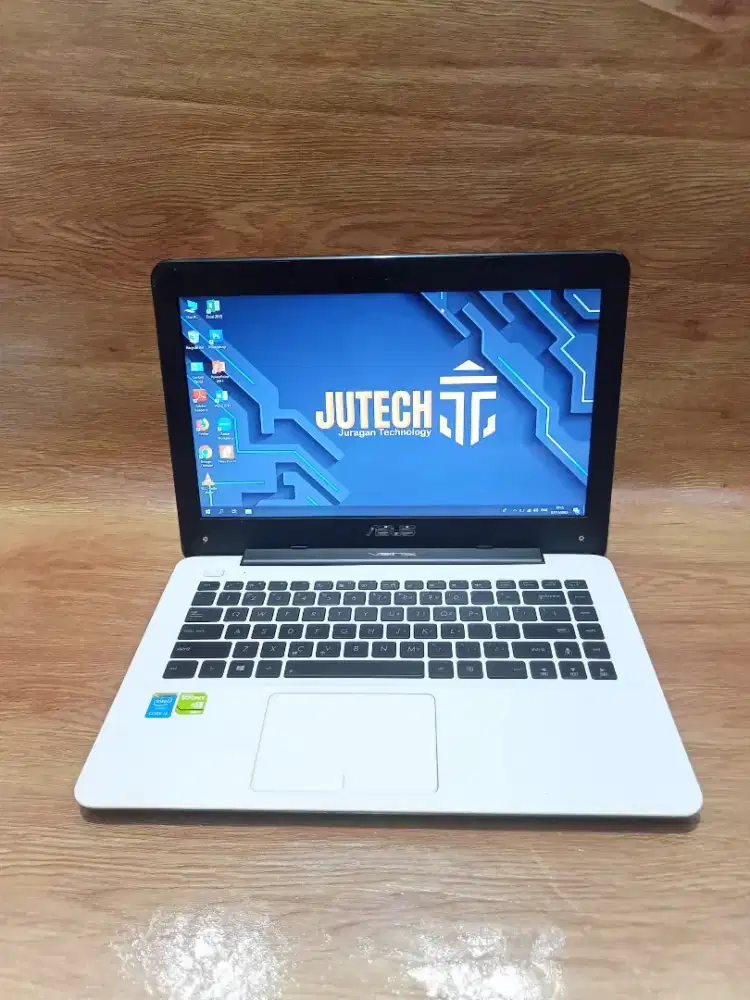 Laptop Gaming Asus Core i3 Gen 4 Dual VGA Slim Ram 10 GB