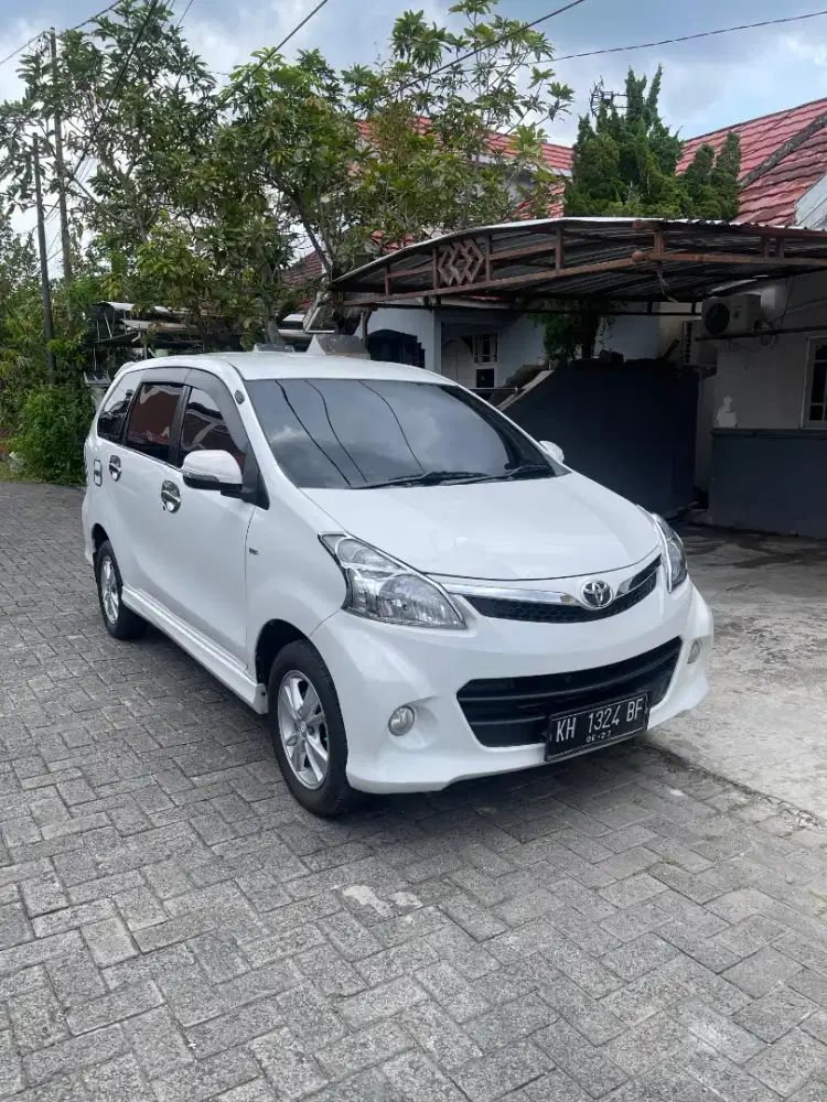 Dijual
Toyota Avanza Veloz 2012 Matic