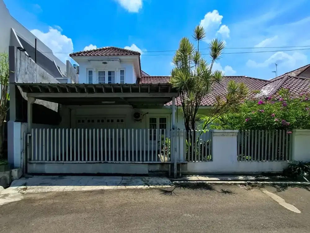 Dijual Rumah Asri Dengan Private Pool di Cipete Jakarta Selatan