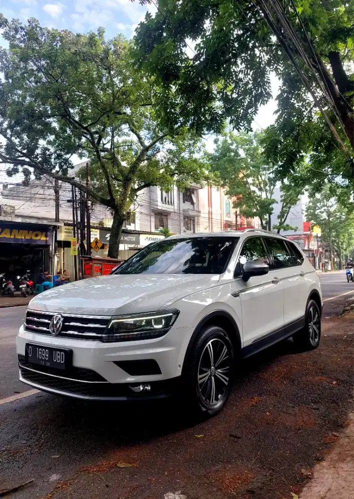 VW Tiguan allspace 1,4  th 2020  putih