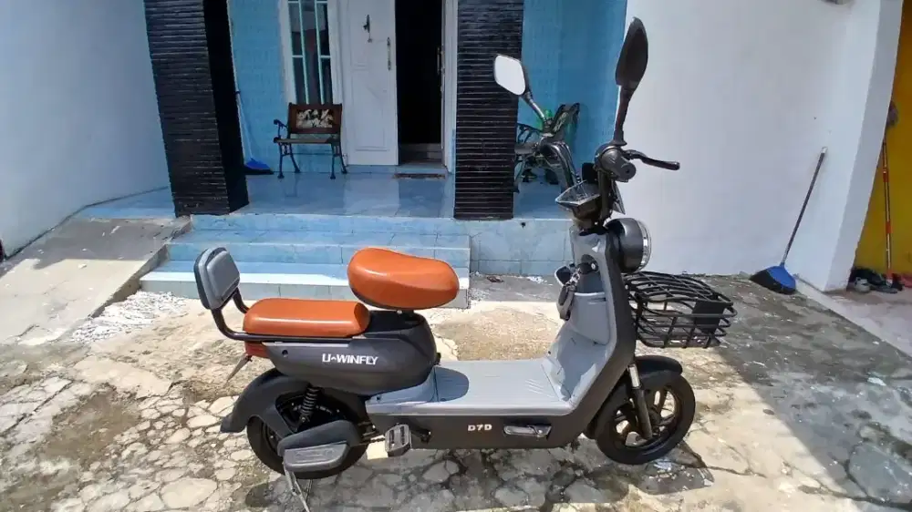 Sepeda Listrik UWinfly