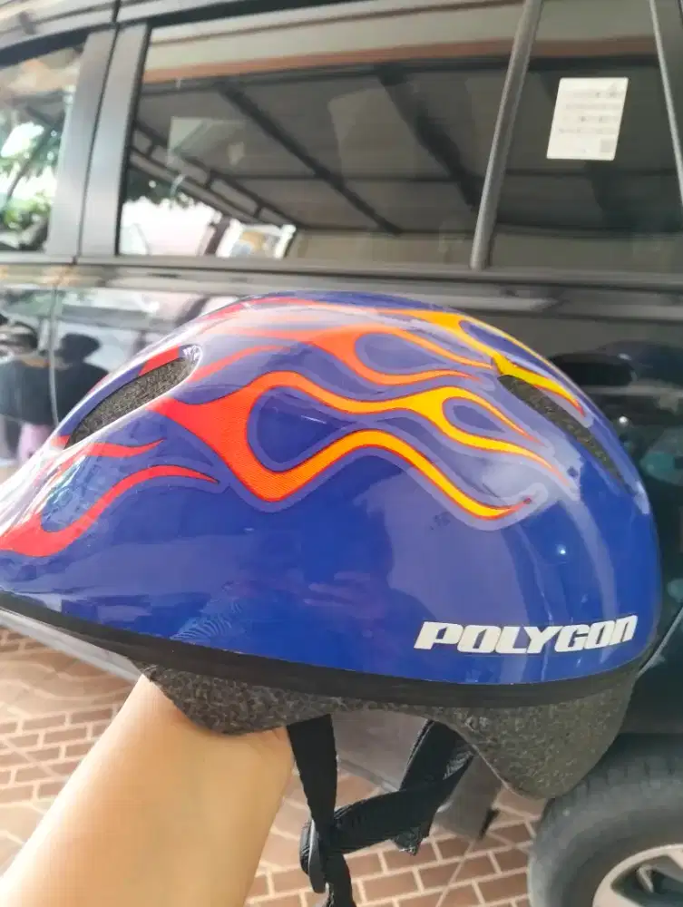 Dijual 2 unit helm sepeda Polygon (dewasa dan anak2)