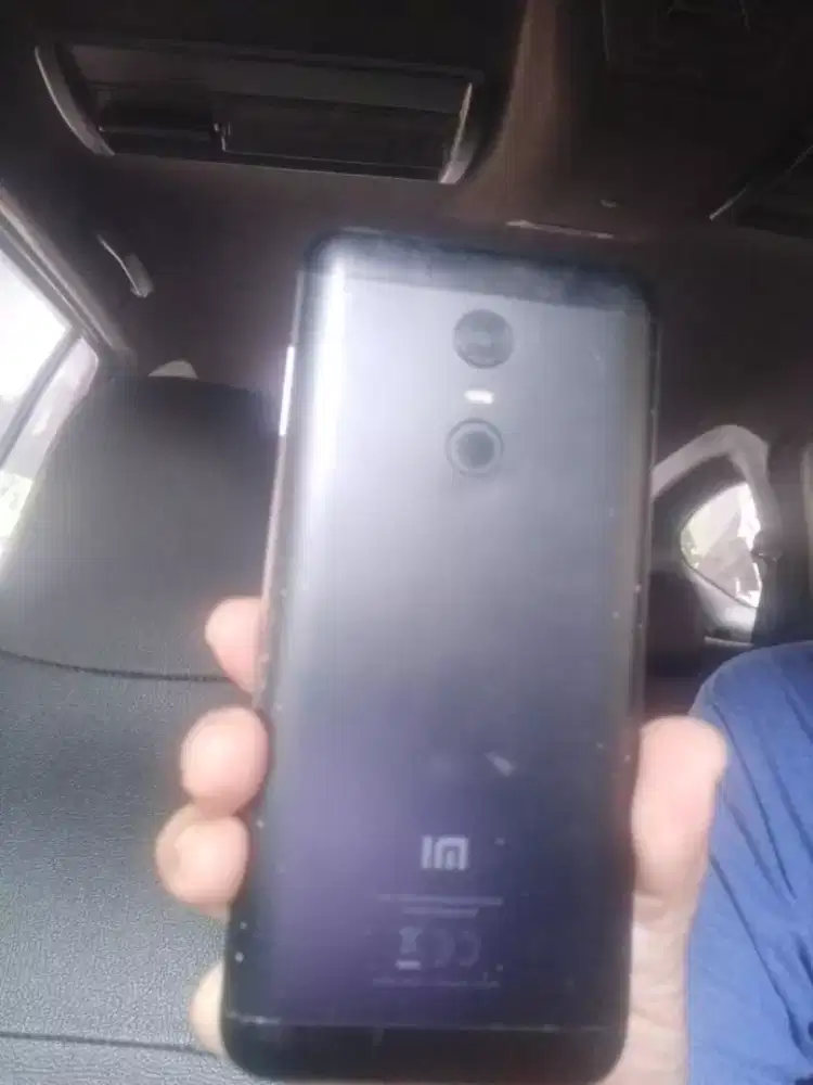 Jual udh g dipake xiomi redmi 5+ ram 4/64