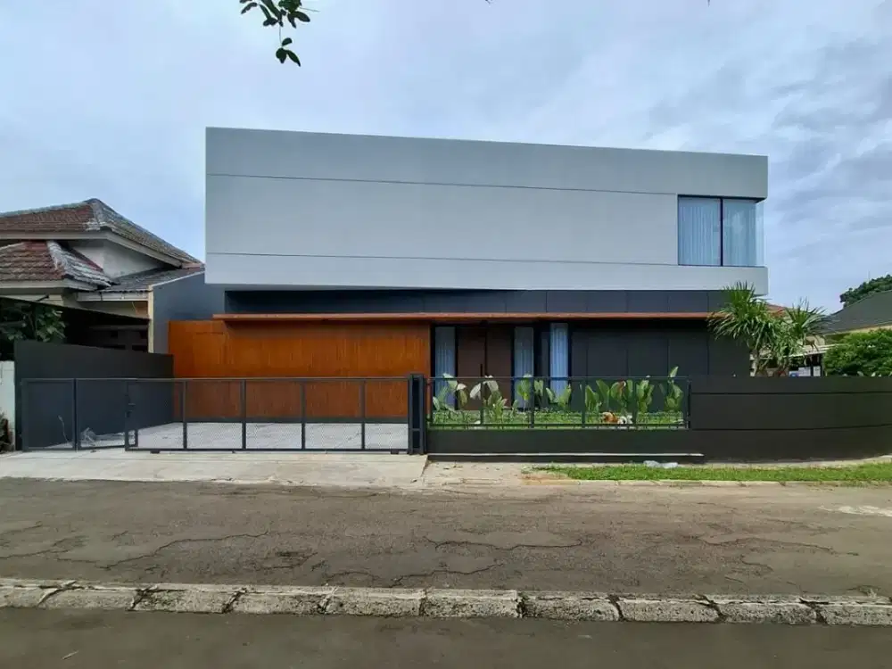 Rumah Brand New Modern Tropical Japan Style Dalam Cluster Exclusive di BSD City Tangerang Selatan