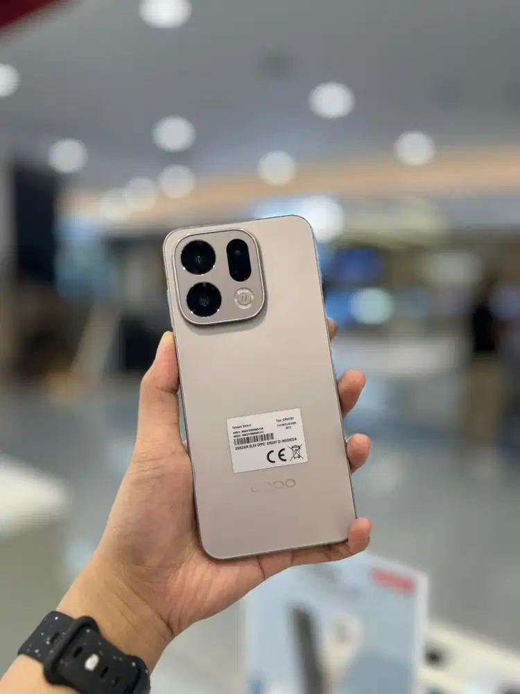 OPPO FIND X9 CASHBACK UP TO 2JT