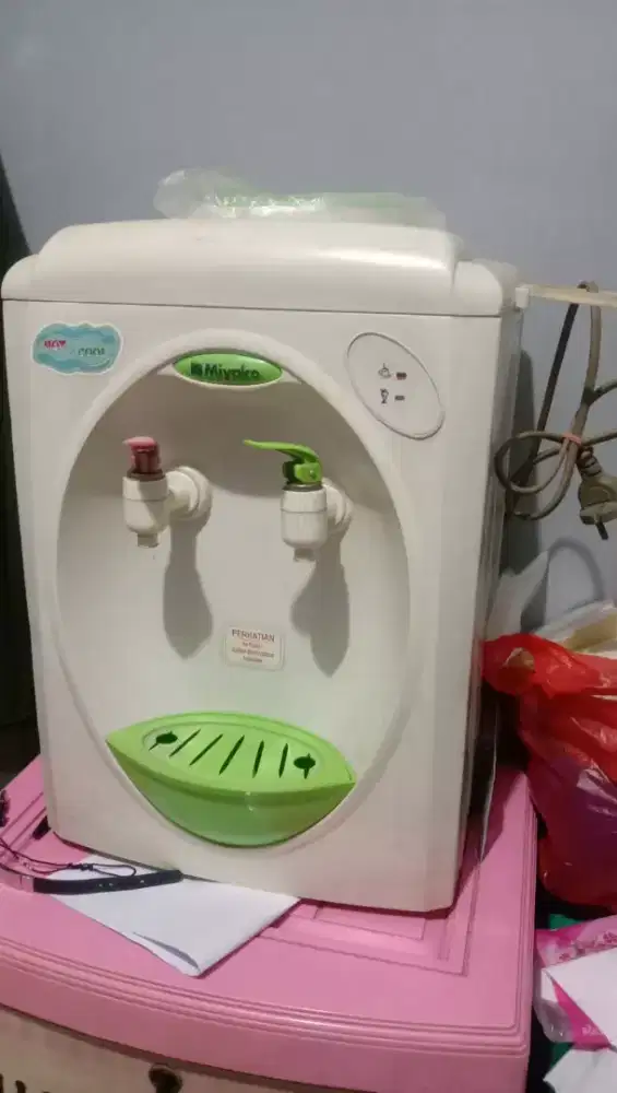 Dispenser Miyako Top Load Hot & Cool