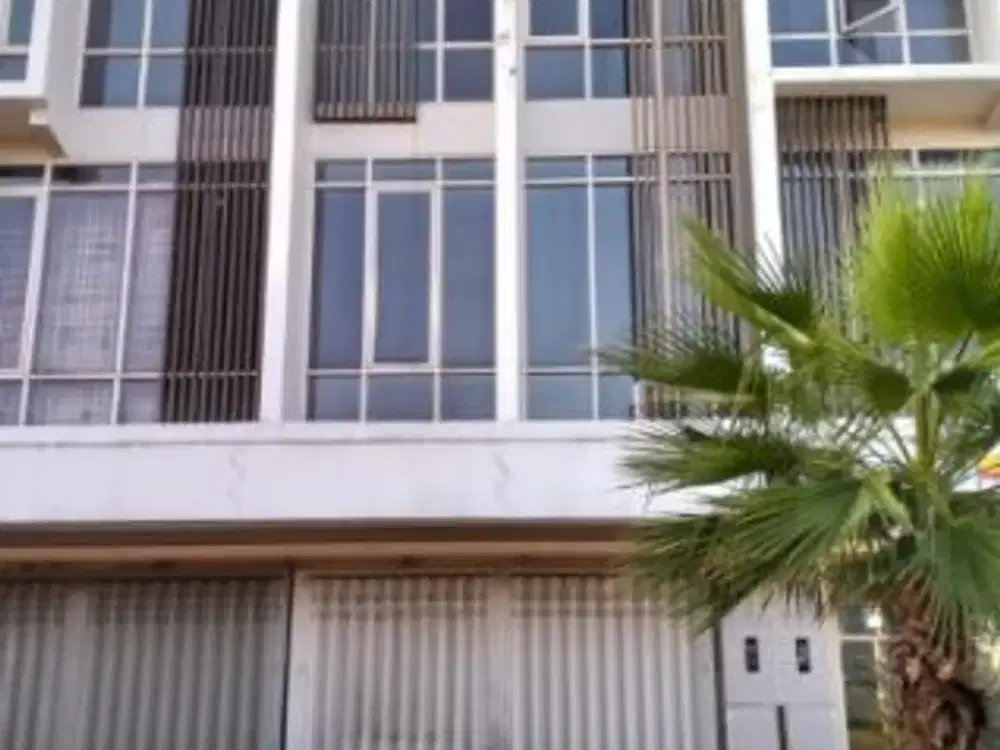 Ruko 3 lantai disewakan di Citraland