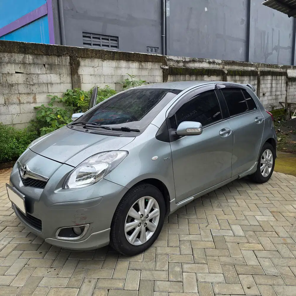 Toyota Yaris 2010 Bensin