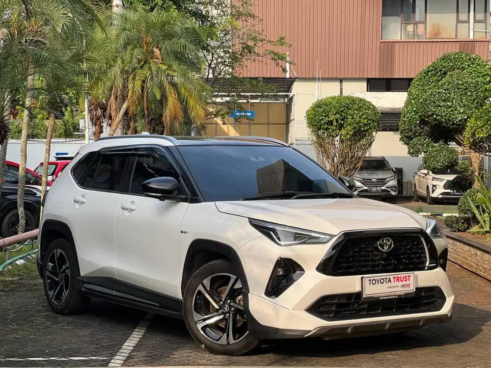 Toyota Yaris Cross Hybrid 1.5 GR Sport CVT TSS 2023 Putih