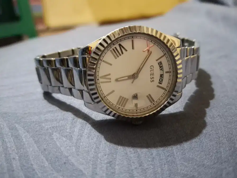 Jam TANGAN GUESS ori. bekas