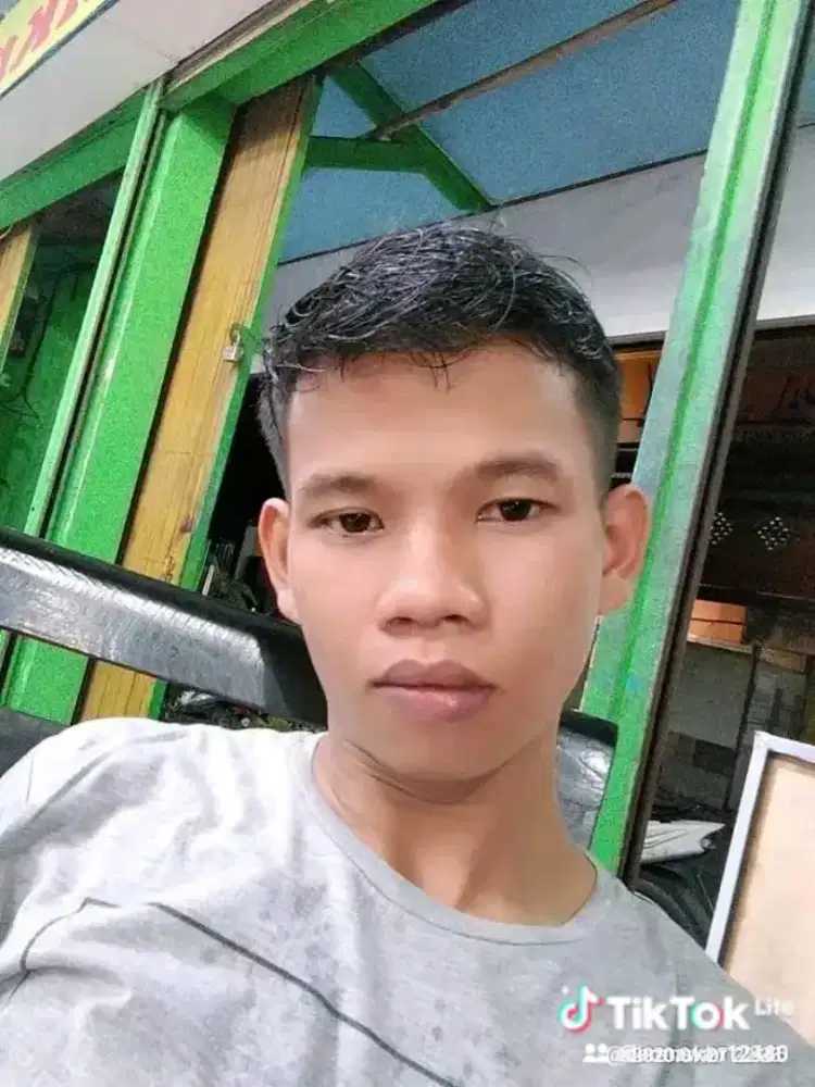 Mencari loker di bagian kuliner jaga stand