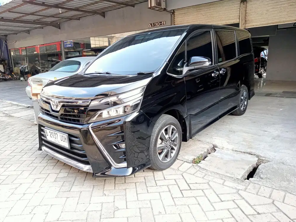 Toyota Voxy 2019 Bensin